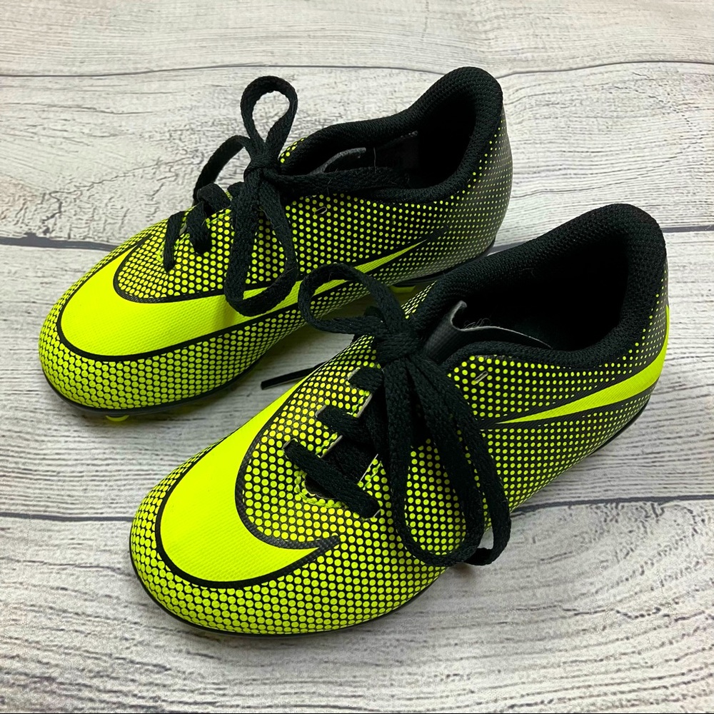 NIKE Kids Bravata II FG Soccer Cleat Shoes Unisex SIZE 10 Child - Picture 3 of 6